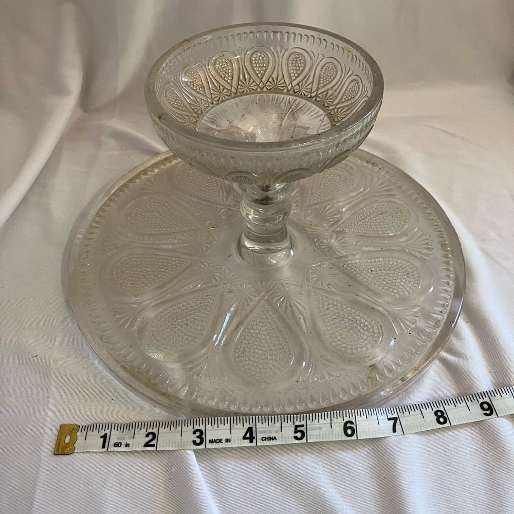 Vintage Clear Glass Cake Stand - Picture 7 of 9